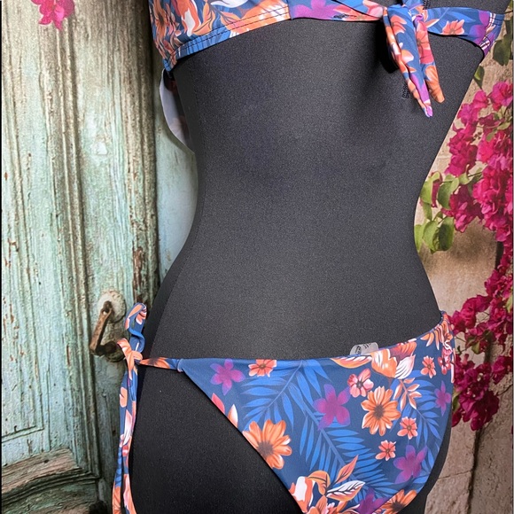 NWOT 2 pcs strapless set bikini - Picture 9 of 9